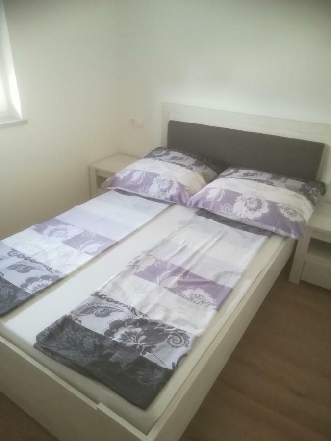 Апартаменты Apartman Ki Пула Экстерьер фото